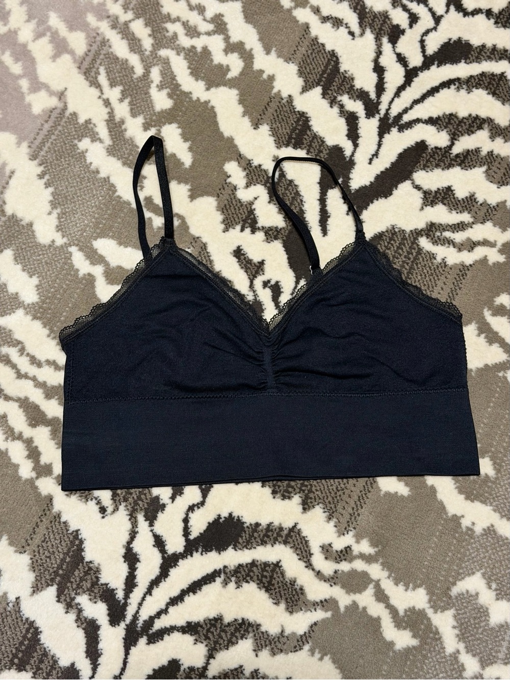 Victoria’s Secret Black Lace Trim Spandex Bralette size medium